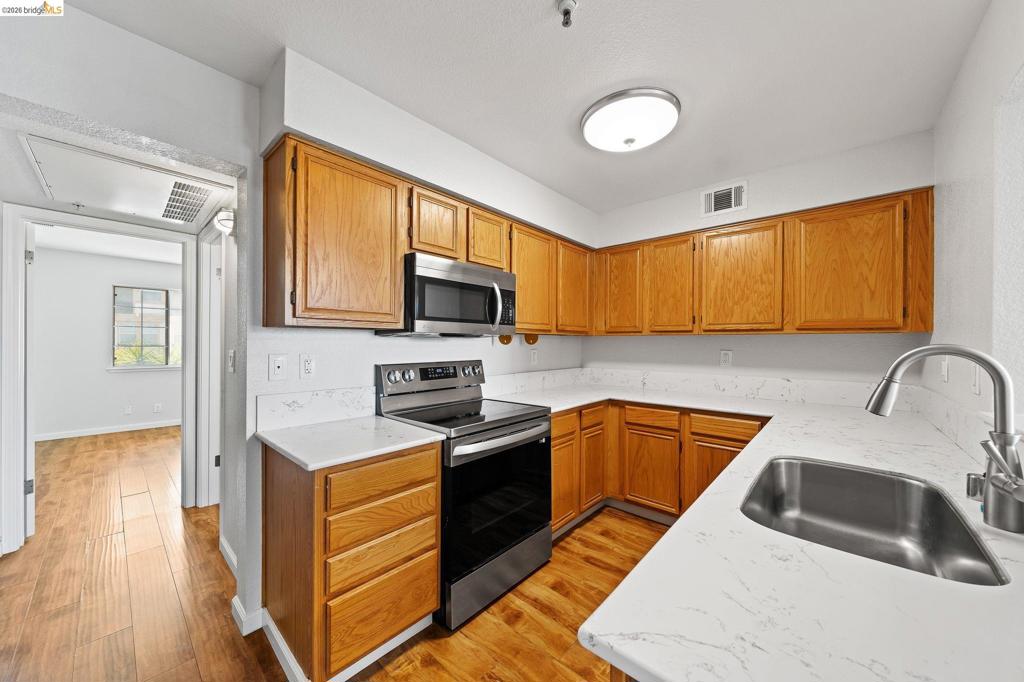 3511 Wells Road Property Photo 10
