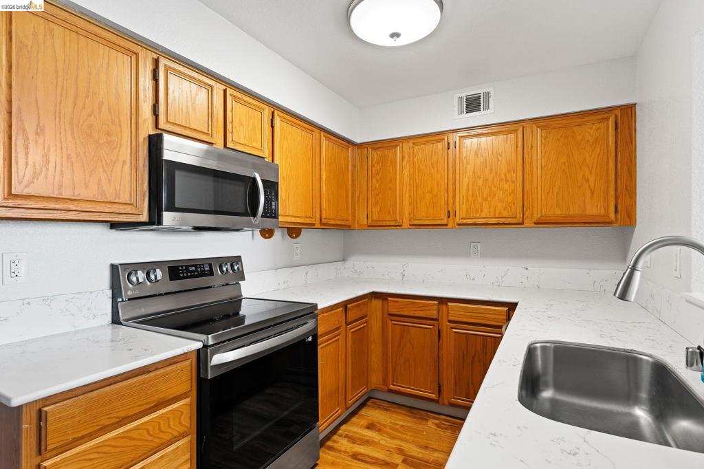 3511 Wells Road Property Photo 11