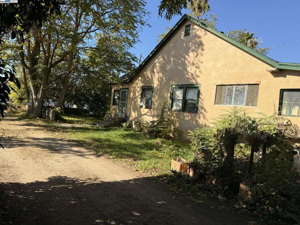 124 130/136 Yosemite Meadows Dr Property Photo 2
