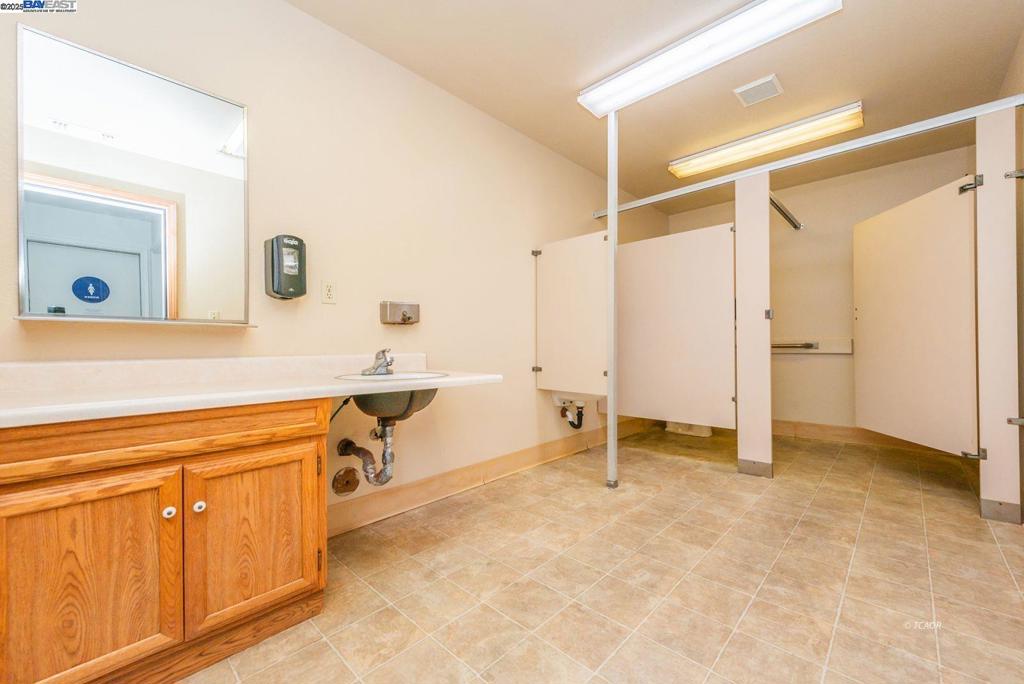 40 Glen Rd Property Photo 32
