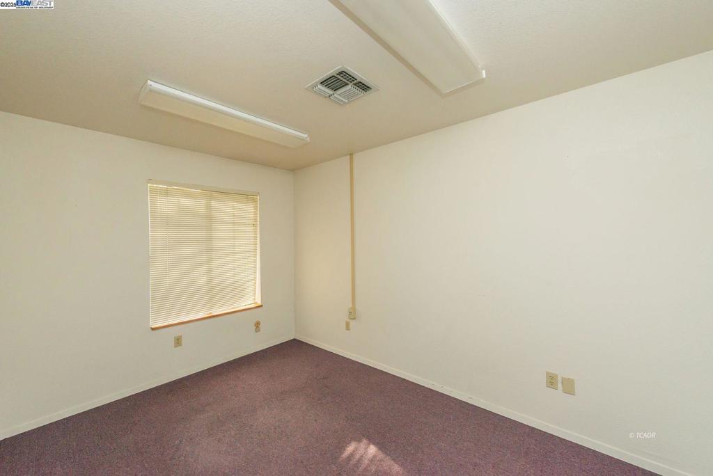 40 Glen Rd Property Photo 38