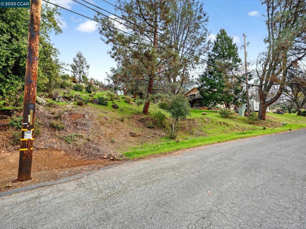 9720 Sequoia Road Property Photo 13