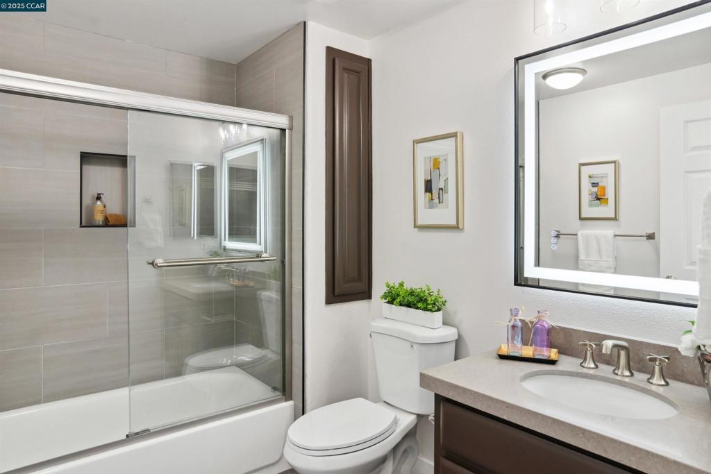 3240 Maguire Way 401 Property Photo 28