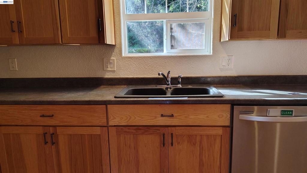 28440 Ryan Creek Road Property Photo 11