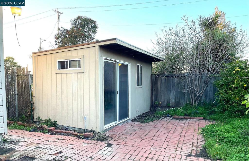 363 W Bissell Ave Property Photo 17