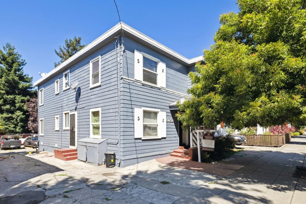 5659 Telegraph Ave Property Photo 1