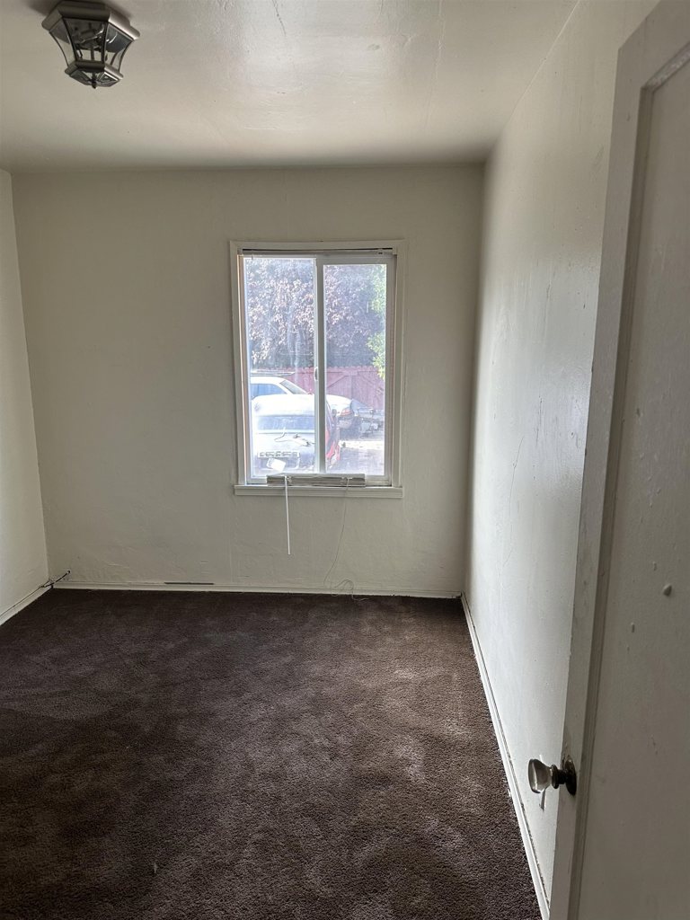 5659 Telegraph Ave Property Photo 12