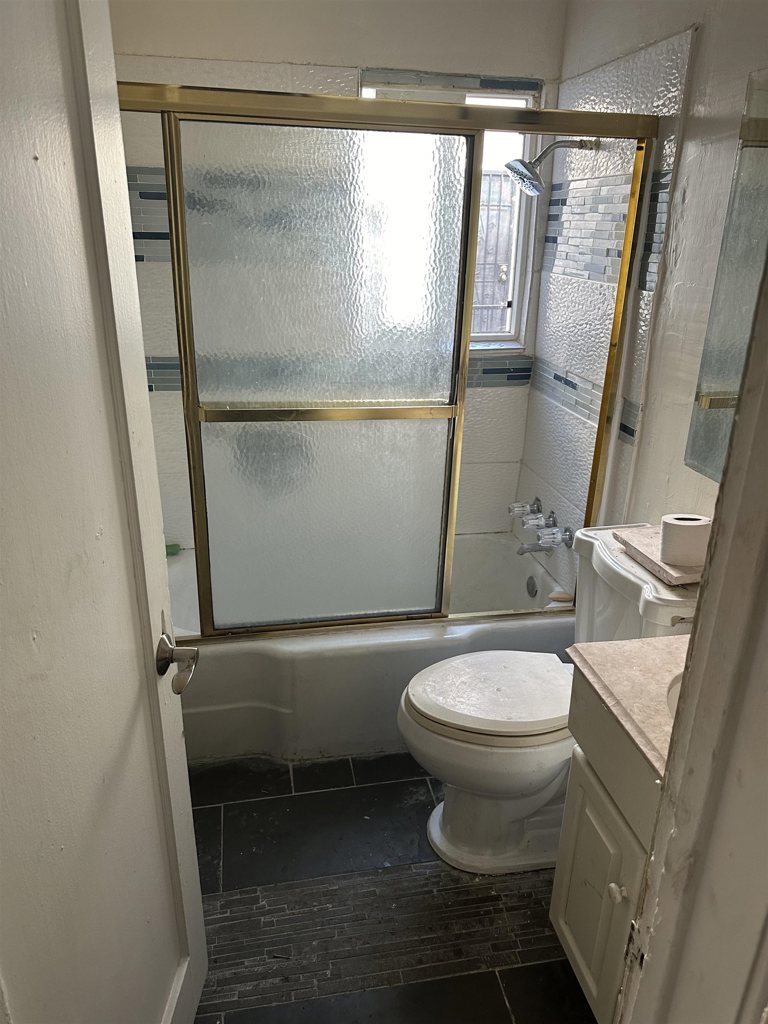 5659 Telegraph Ave Property Photo 31