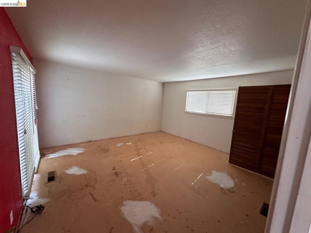 19071 W. Allan Property Photo 13