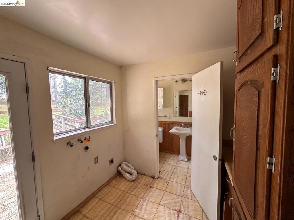 19071 W. Allan Property Photo 14