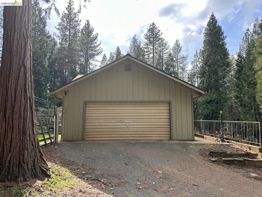 19071 W. Allan Property Photo 18