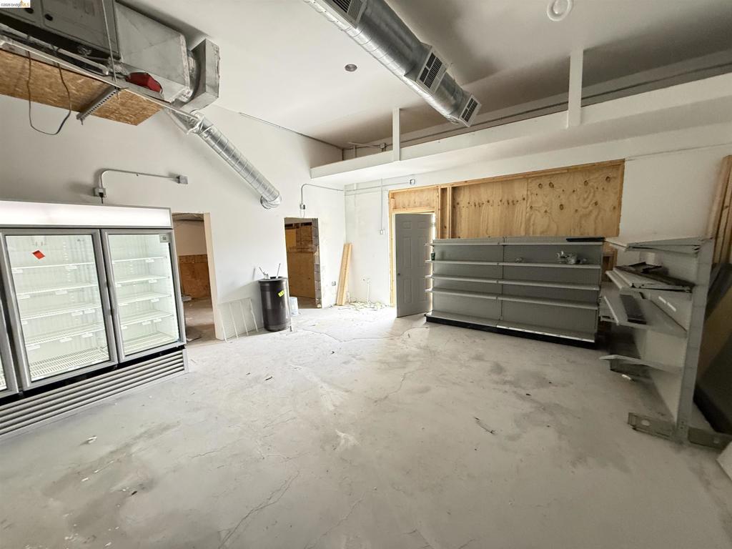 415 G St Property Photo 7