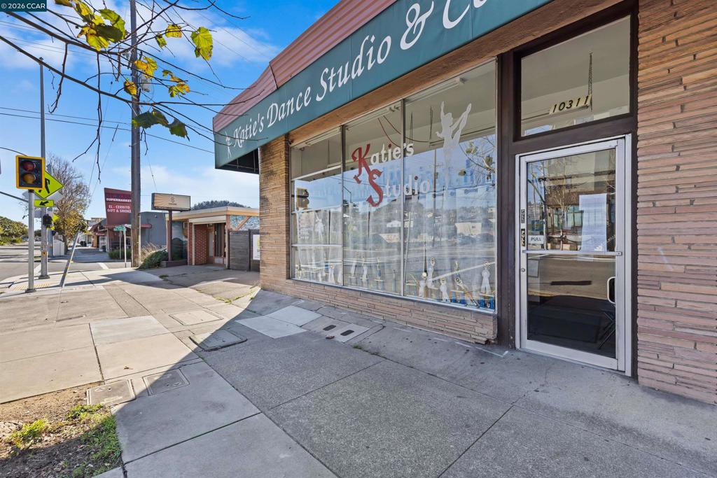 10311 San Pablo Ave Property Photo 10