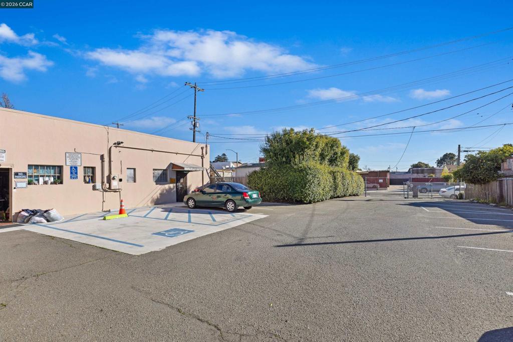 10311 San Pablo Ave Property Photo 13