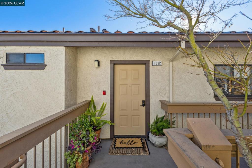 1632 S Villa Way Property Photo 5