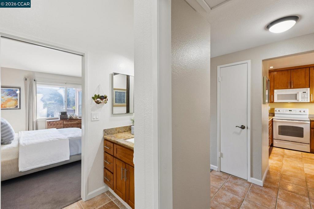 1632 S Villa Way Property Photo 26