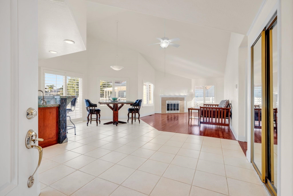 2102 Portside Court Property Photo 7