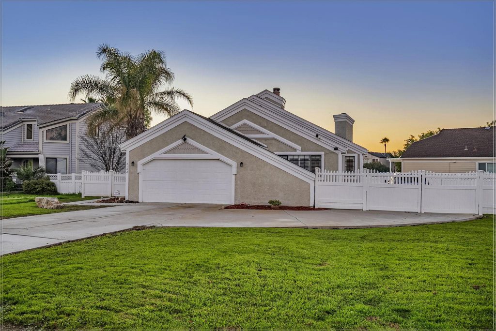 2102 Portside Court Property Photo 44