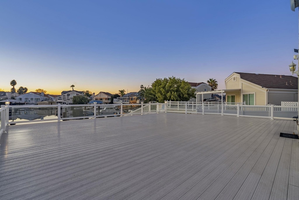2102 Portside Court Property Photo 49