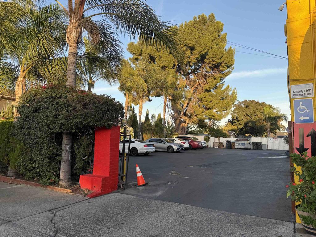 1903 D St Property Photo 4