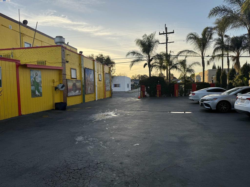 1903 D St Property Photo 8