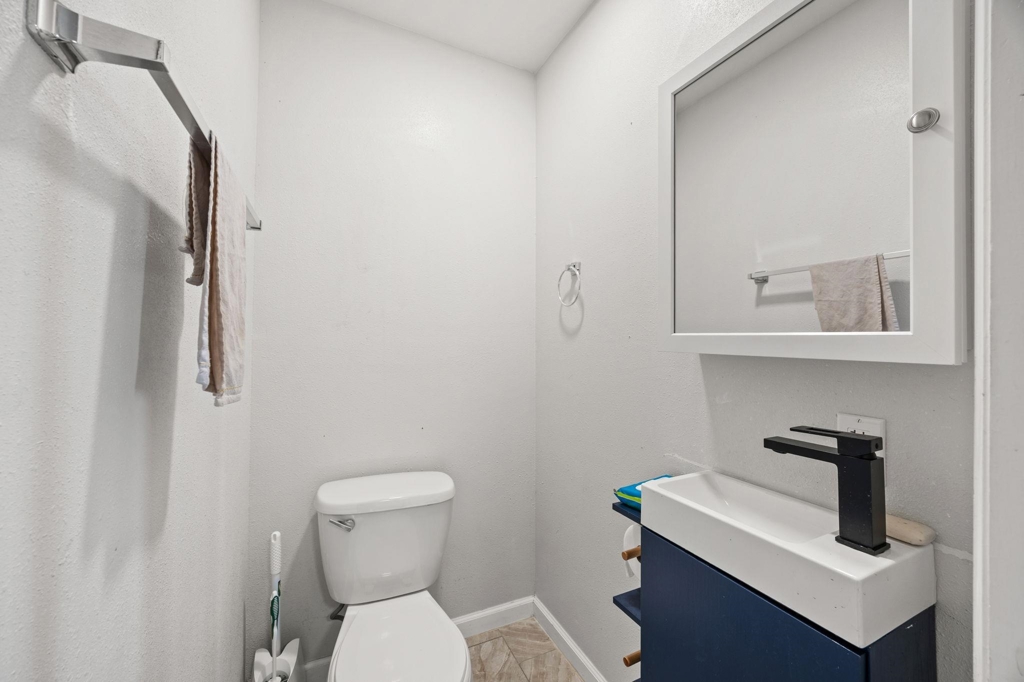 7447 Lockwood St Property Photo 12