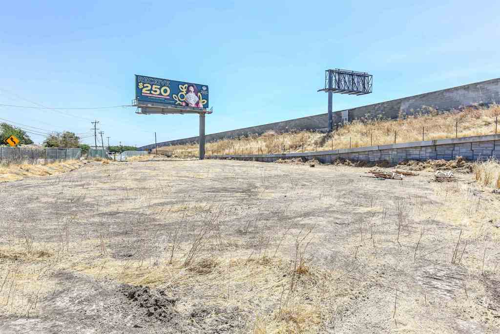 5133 S St Rt 99 W Frontage Rd Property Photo 7