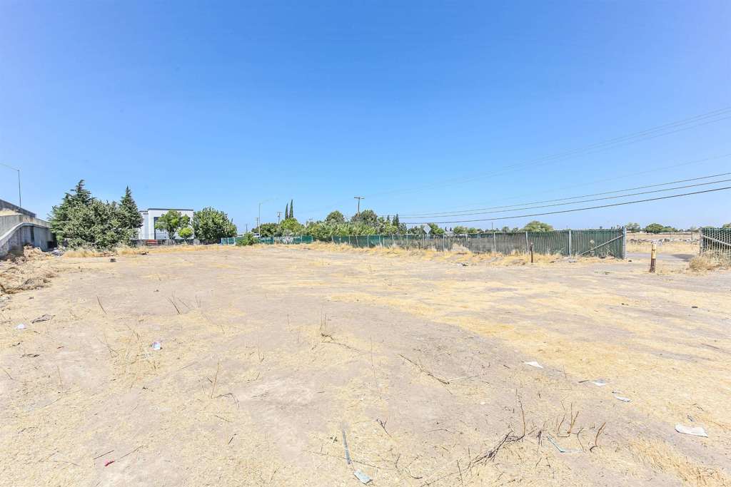 5133 S St Rt 99 W Frontage Rd Property Photo 14