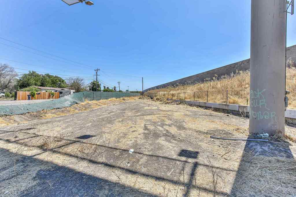 5133 S St Rt 99 W Frontage Rd Property Photo 15