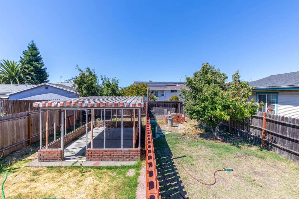 1821 74th Ave Property Photo 16