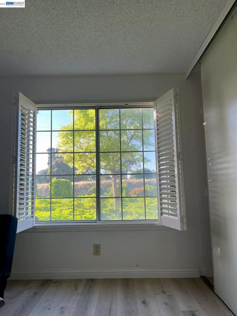 65 Glenwood Property Photo 16
