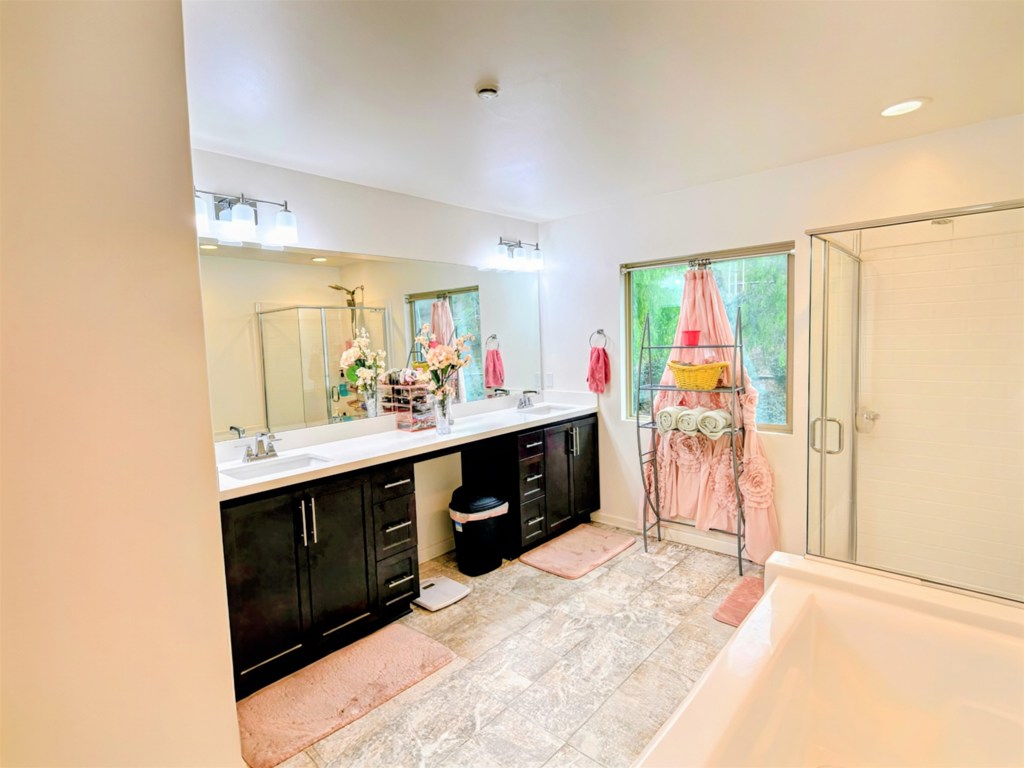24440 Periwinkle Way Property Photo 12
