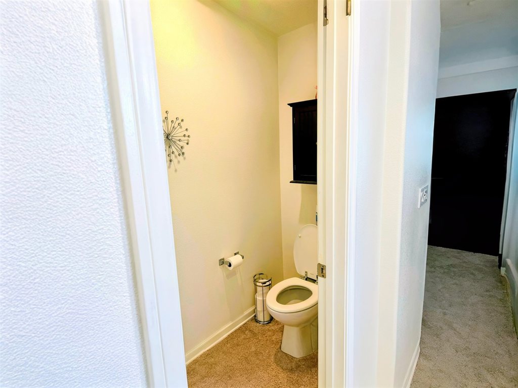 24440 Periwinkle Way Property Photo 20