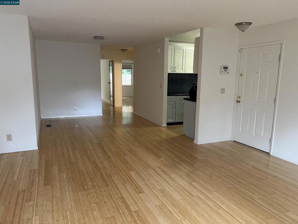 3760 Via Verdi Property Photo 4