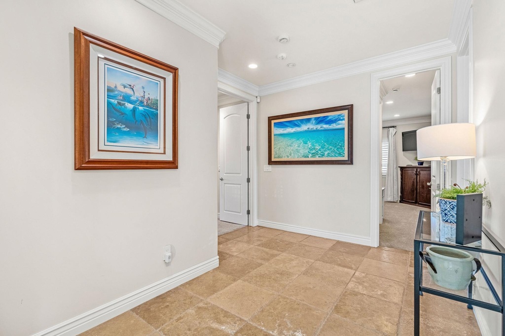 5055 Cabrillo Pt Property Photo 17