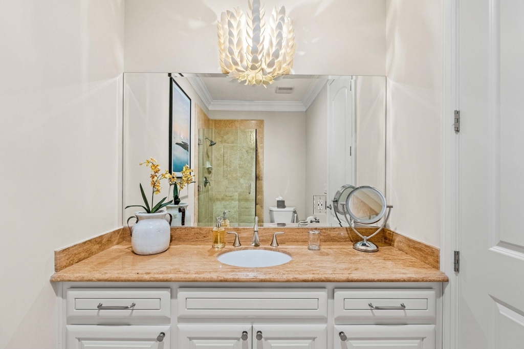 5055 Cabrillo Pt Property Photo 19