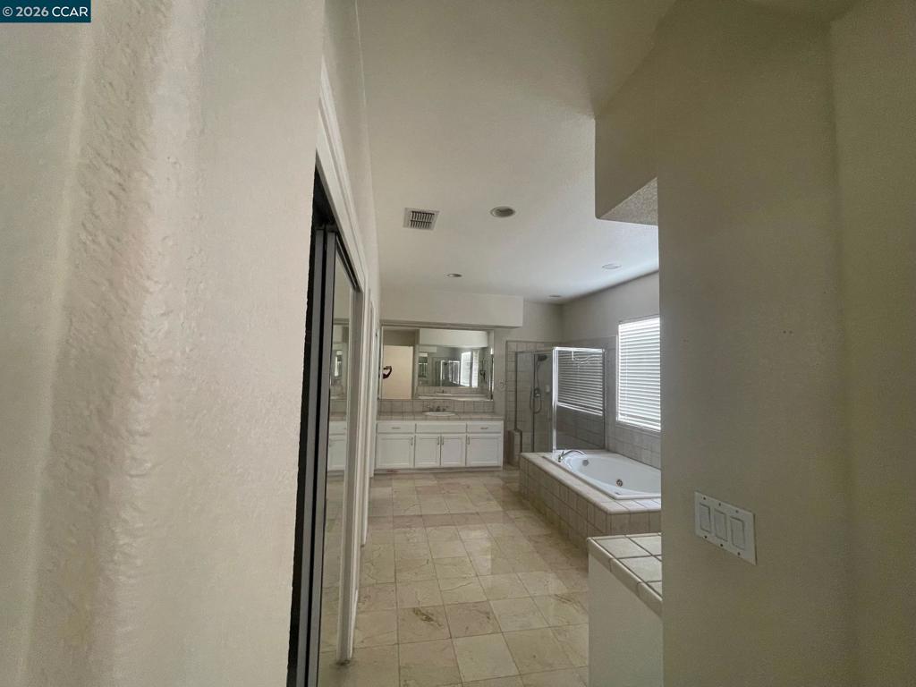 2096 Goldpine Way Property Photo 13