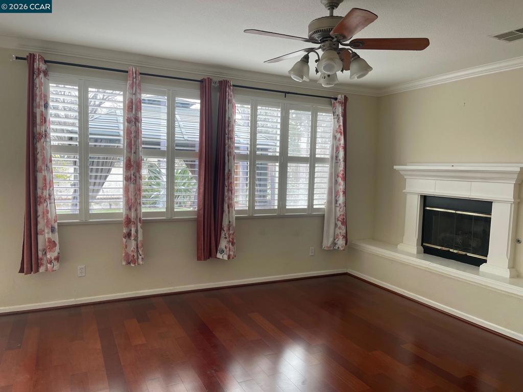 2096 Goldpine Way Property Photo 16