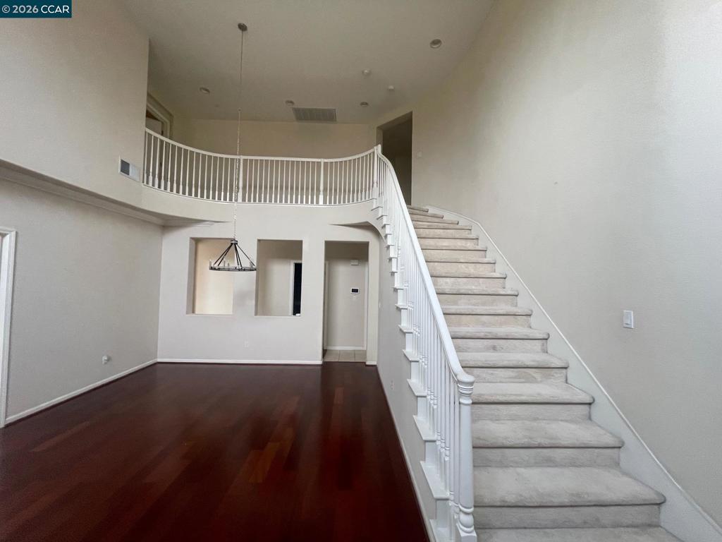 2096 Goldpine Way Property Photo 19