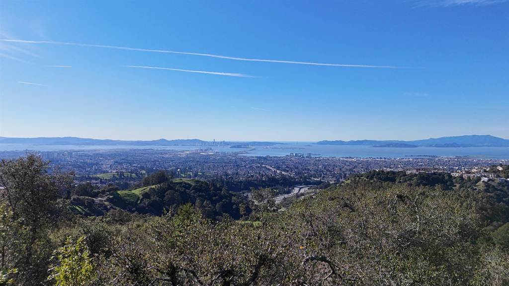 6108 Skyline Blvd Property Photo 3