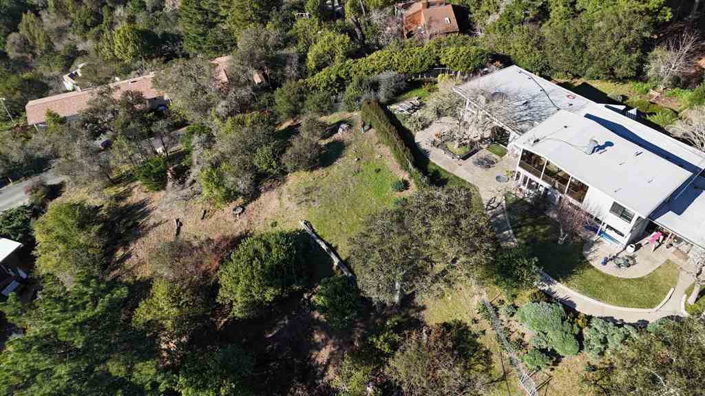 6108 Skyline Blvd Property Photo 10