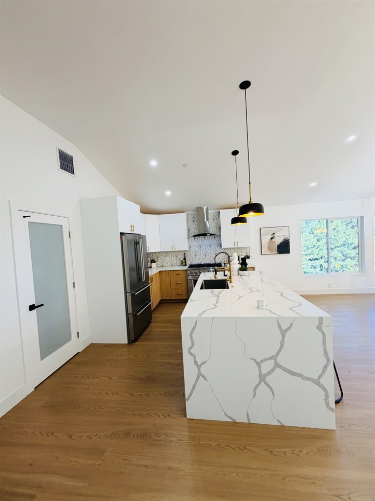 612 Canyon Rd Property Photo 14