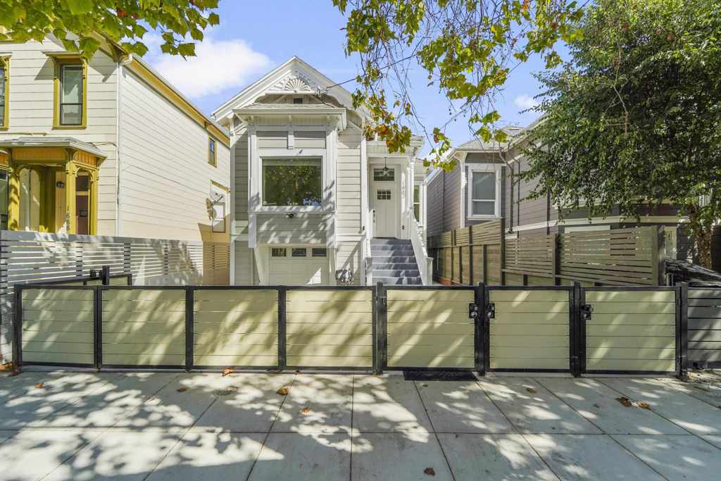 1662 14th Street Property Photo 1