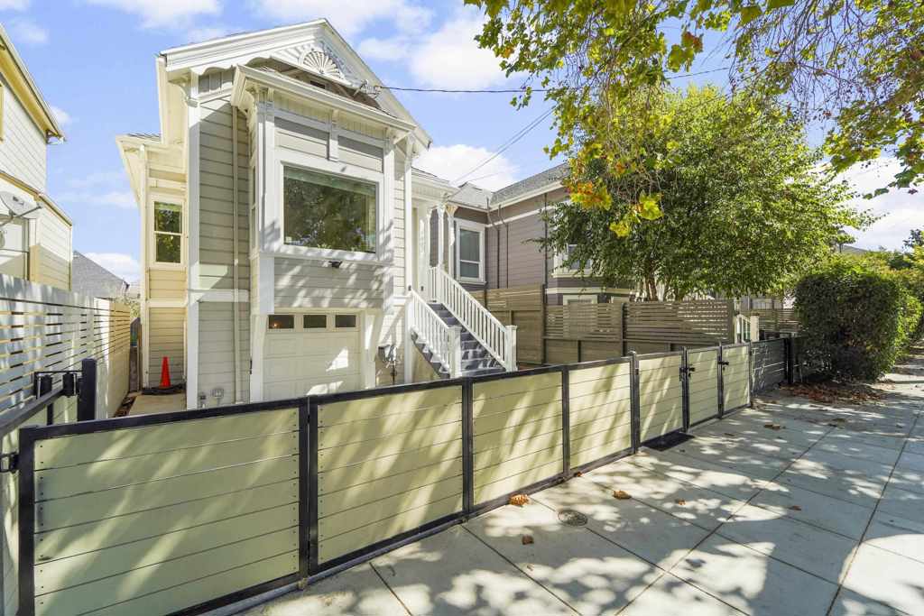 1662 14th Street Property Photo 2