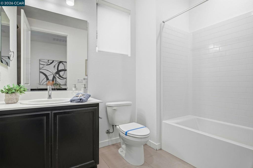 5862 Cadence Ave Property Photo 43