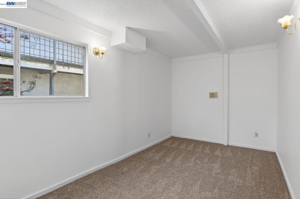 16605 Rolando Ave Property Photo 35
