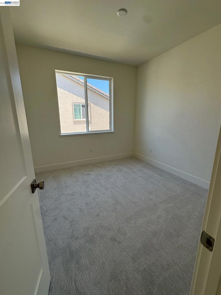 1476 Monument Ln Property Photo 17
