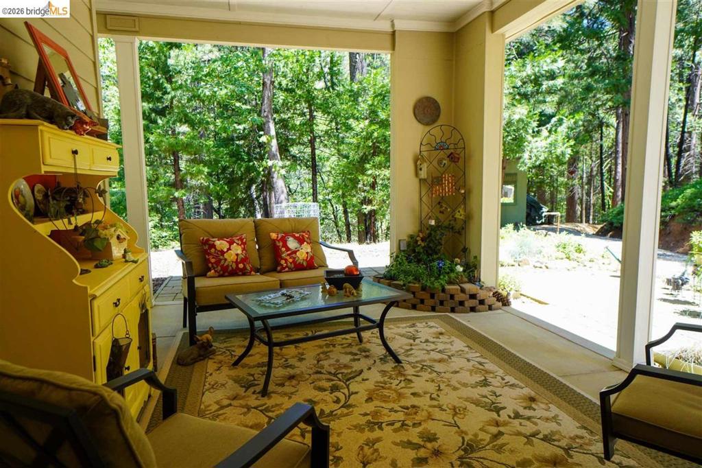 17400 Mount Elizabeth Property Photo 24