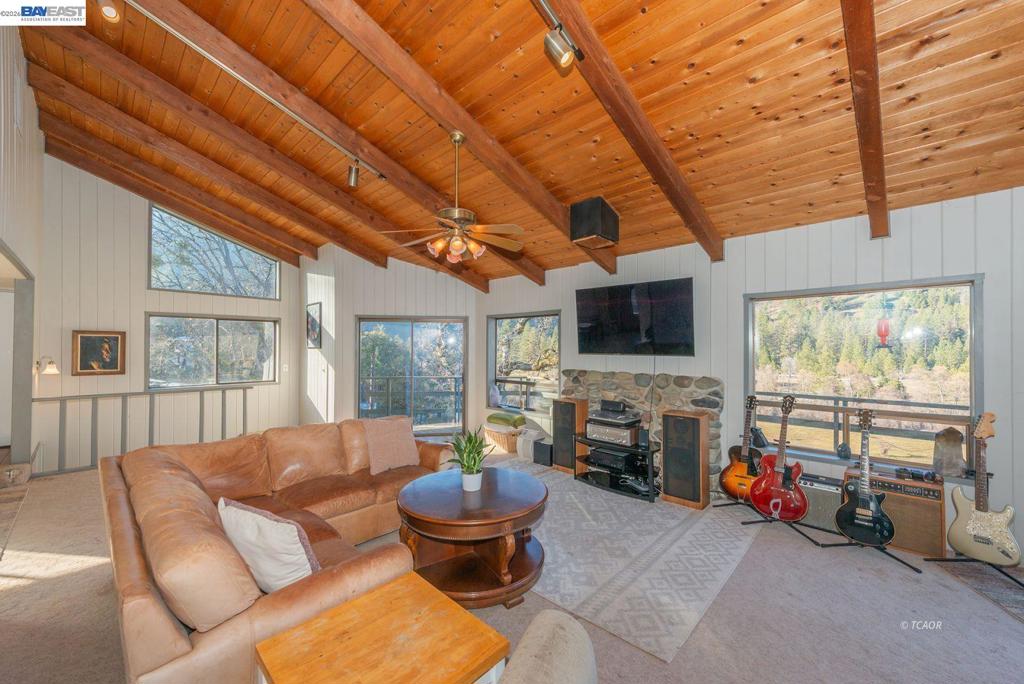 1476 Poker Bar Rd Property Photo 15