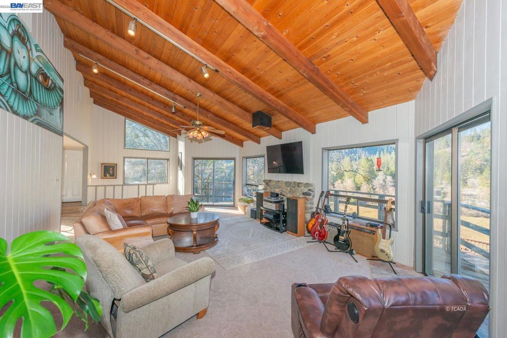 1476 Poker Bar Rd Property Photo 16